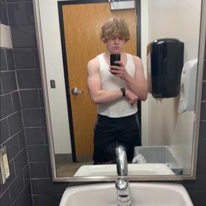 Meet your Posher, Tommy